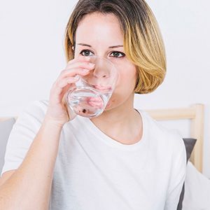 Пити чи не пити воду після їжі? Пити чи не пити воду після їжі?